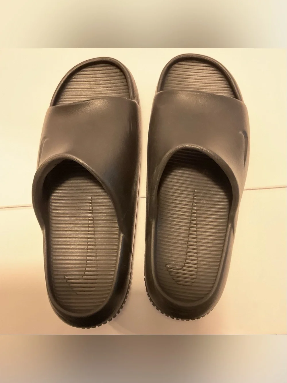 NWOT- Nike Calm Men’s Black Slide Sandals Sz 8